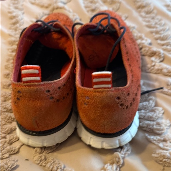 Cole Haan Orange Suede Wingtip Oxfords with Navy Laces EUC - Picture 3 of 7
